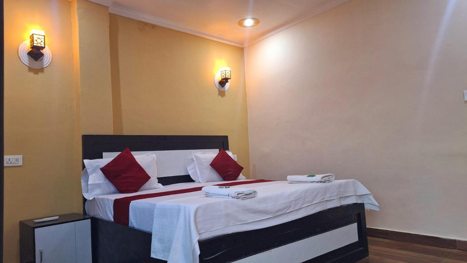 Mohit Paying Guest House Varanasi Exterior photo